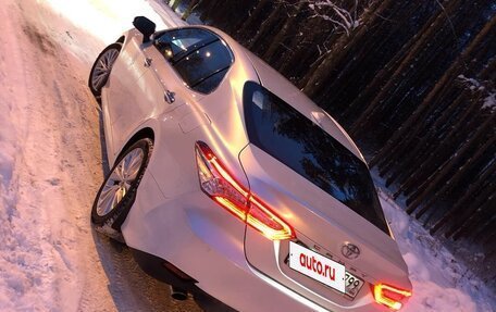 Toyota Camry, 2018 год, 3 150 000 рублей, 17 фотография