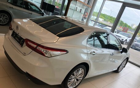 Toyota Camry, 2018 год, 3 150 000 рублей, 21 фотография