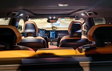 Volvo V90 Cross Country I рестайлинг, 2017 год, 3 150 000 рублей, 9 фотография