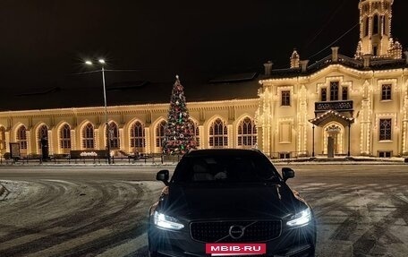Volvo V90 Cross Country I рестайлинг, 2017 год, 3 150 000 рублей, 2 фотография