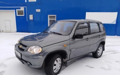 Chevrolet Niva I рестайлинг, 2009 год, 375 000 рублей, 2 фотография