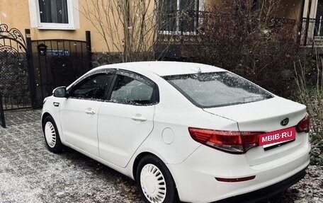 KIA Rio III рестайлинг, 2017 год, 599 000 рублей, 2 фотография