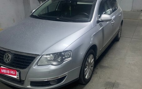 Volkswagen Passat B6, 2005 год, 550 000 рублей, 2 фотография