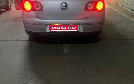 Volkswagen Passat B6, 2005 год, 550 000 рублей, 4 фотография