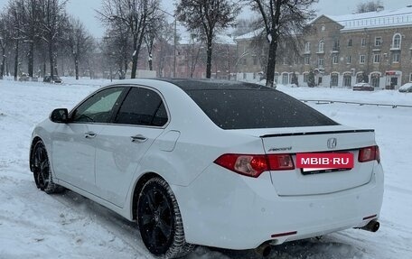 Honda Accord VIII рестайлинг, 2012 год, 1 300 000 рублей, 4 фотография