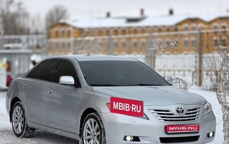 Toyota Camry, 2006 год, 830 000 рублей, 1 фотография