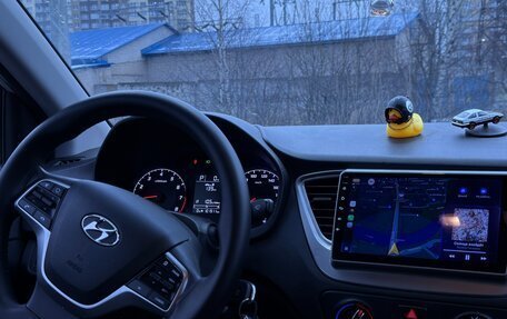 Hyundai Solaris II рестайлинг, 2021 год, 1 350 000 рублей, 7 фотография