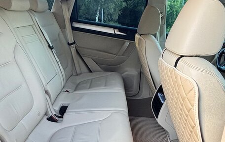 Volkswagen Touareg III, 2012 год, 2 350 000 рублей, 14 фотография