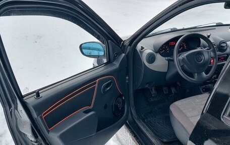 Renault Logan I, 2012 год, 385 000 рублей, 17 фотография