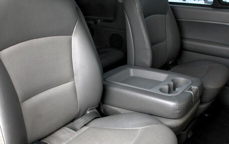 Hyundai Grand Starex Grand Starex I рестайлинг 2, 2011 год, 1 175 000 рублей, 17 фотография