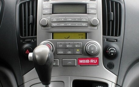 Hyundai Grand Starex Grand Starex I рестайлинг 2, 2011 год, 1 175 000 рублей, 15 фотография