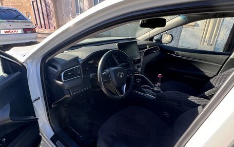 Toyota Camry, 2023 год, 3 900 000 рублей, 9 фотография