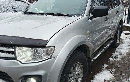 Mitsubishi Pajero Sport II рестайлинг, 2014 год, 1 425 000 рублей, 4 фотография