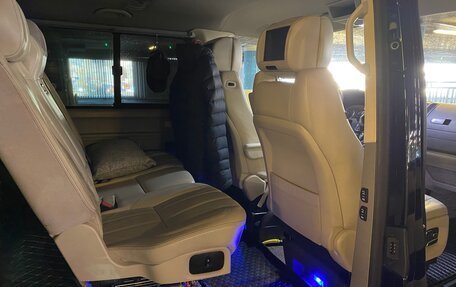 Volkswagen Caravelle T5, 2012 год, 2 400 000 рублей, 7 фотография