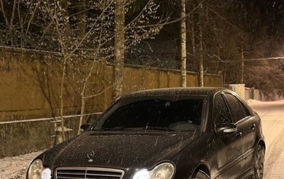 Mercedes-Benz C-Класс, 2006 год, 730 000 рублей, 1 фотография