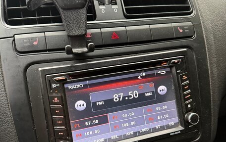 Volkswagen Polo VI (EU Market), 2011 год, 399 000 рублей, 8 фотография