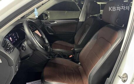 Volkswagen Tiguan II, 2023 год, 2 760 099 рублей, 8 фотография