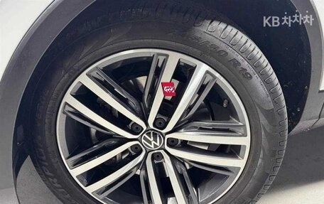 Volkswagen Tiguan II, 2023 год, 2 760 099 рублей, 18 фотография