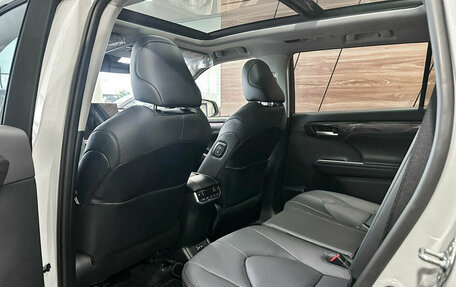 Toyota Highlander, 2025 год, 5 832 750 рублей, 12 фотография