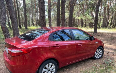 KIA Rio III рестайлинг, 2013 год, 800 000 рублей, 10 фотография