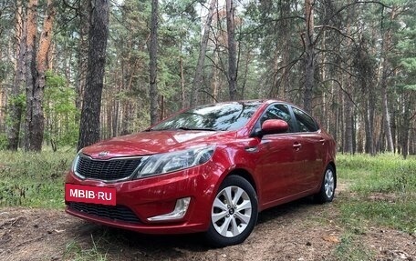 KIA Rio III рестайлинг, 2013 год, 800 000 рублей, 6 фотография
