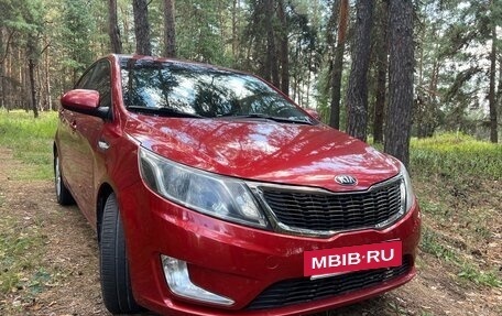 KIA Rio III рестайлинг, 2013 год, 800 000 рублей, 7 фотография