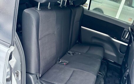 Toyota ISis I, 2010 год, 1 159 000 рублей, 20 фотография