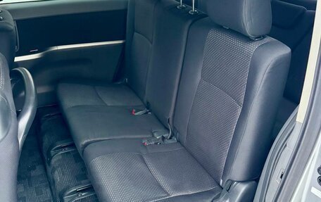 Toyota ISis I, 2010 год, 1 159 000 рублей, 21 фотография