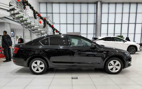 Skoda Octavia, 2019 год, 1 599 000 рублей, 4 фотография