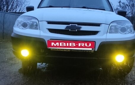 Chevrolet Niva I рестайлинг, 2014 год, 555 000 рублей, 3 фотография