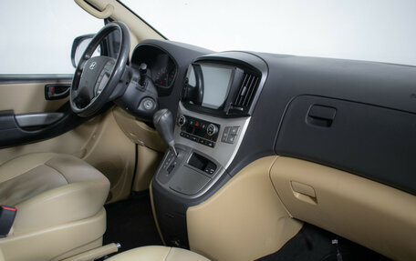 Hyundai H-1 II рестайлинг, 2019 год, 2 915 000 рублей, 9 фотография