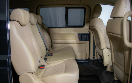 Hyundai H-1 II рестайлинг, 2019 год, 2 915 000 рублей, 10 фотография