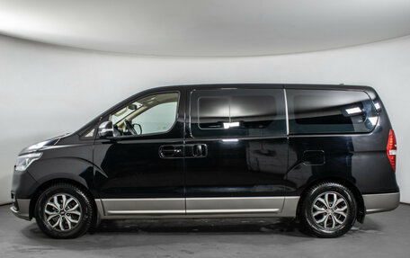 Hyundai H-1 II рестайлинг, 2019 год, 2 915 000 рублей, 8 фотография