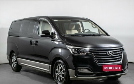 Hyundai H-1 II рестайлинг, 2019 год, 2 915 000 рублей, 3 фотография