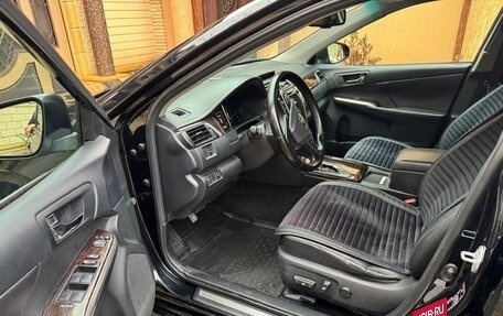 Toyota Camry, 2015 год, 1 950 000 рублей, 6 фотография