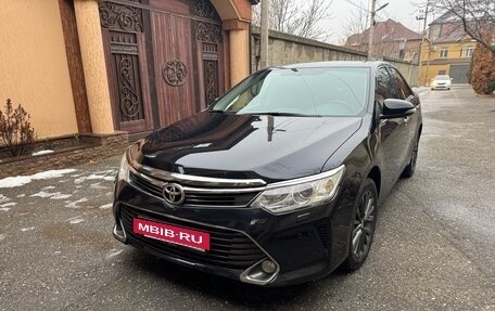 Toyota Camry, 2015 год, 1 950 000 рублей, 4 фотография