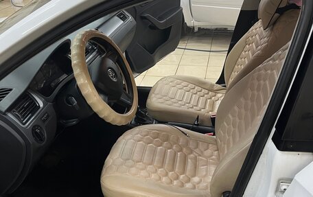 Skoda Rapid I, 2015 год, 750 000 рублей, 9 фотография