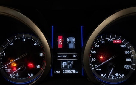 Toyota Land Cruiser Prado 150 рестайлинг 2, 2014 год, 3 399 000 рублей, 9 фотография