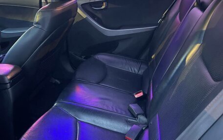 Hyundai Avante, 2012 год, 815 000 рублей, 7 фотография