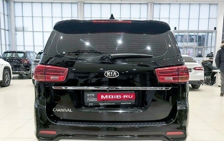KIA Carnival III, 2019 год, 3 075 000 рублей, 7 фотография