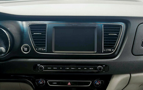 KIA Carnival III, 2019 год, 3 075 000 рублей, 18 фотография