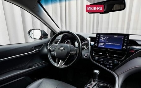 Toyota Camry, 2021 год, 3 499 000 рублей, 7 фотография