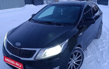 KIA Rio III рестайлинг, 2012 год, 650 000 рублей, 2 фотография