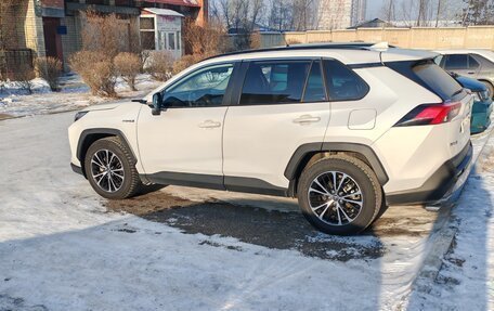 Toyota RAV4, 2024 год, 4 400 000 рублей, 5 фотография