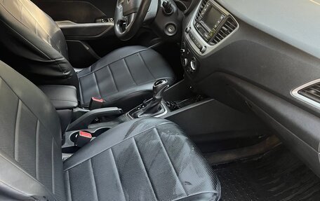 Hyundai Solaris II рестайлинг, 2018 год, 899 000 рублей, 5 фотография