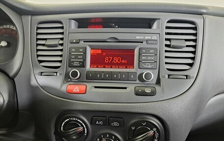 KIA Rio II, 2011 год, 750 000 рублей, 18 фотография