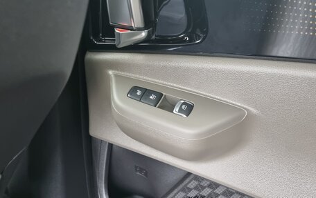 KIA Carnival, 2025 год, 4 780 013 рублей, 19 фотография