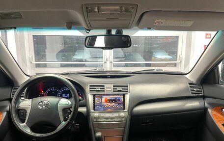 Toyota Camry, 2011 год, 1 350 000 рублей, 8 фотография