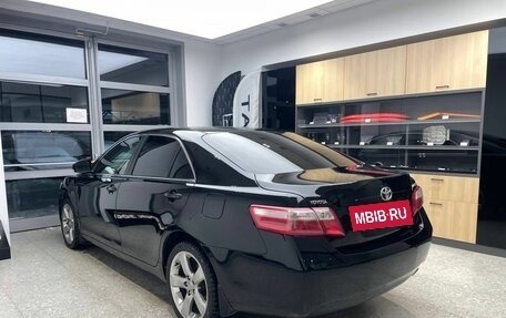 Toyota Camry, 2011 год, 1 350 000 рублей, 7 фотография