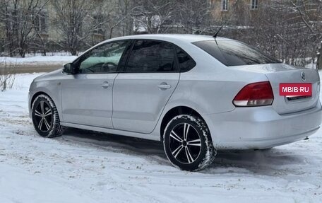 Volkswagen Polo VI (EU Market), 2012 год, 420 000 рублей, 2 фотография